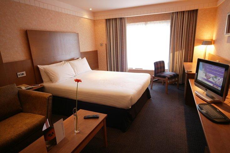 Hogs Back Hotel & Spa Nr Farnham Farnham  Habitación foto
